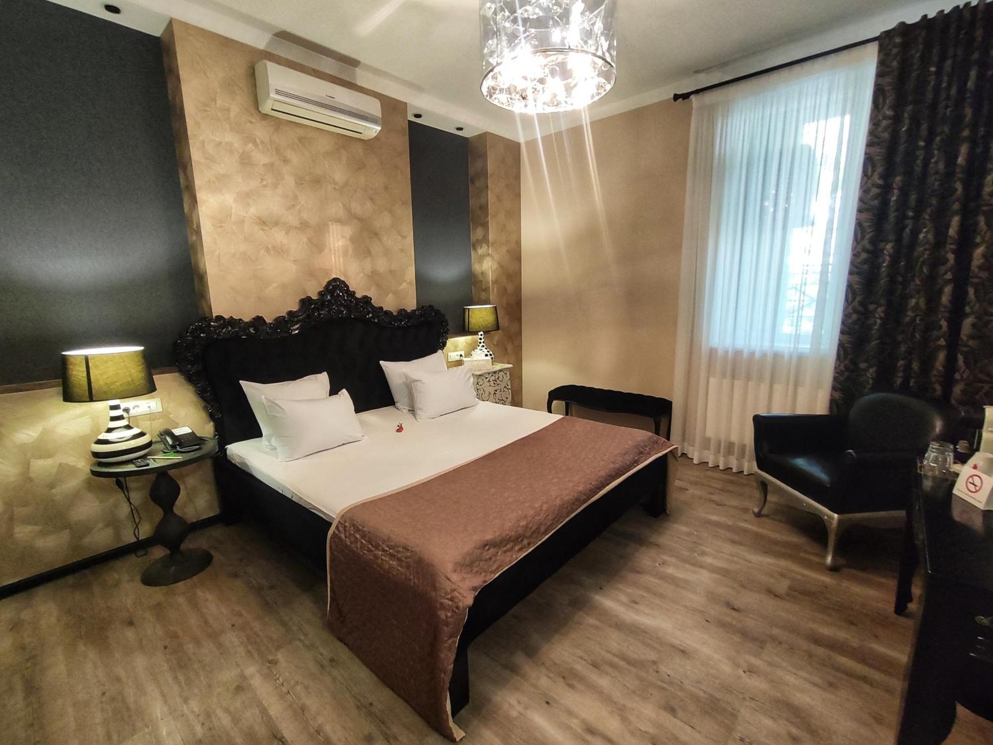 Weekend Boutique Hotel Chişinău Eksteriør billede